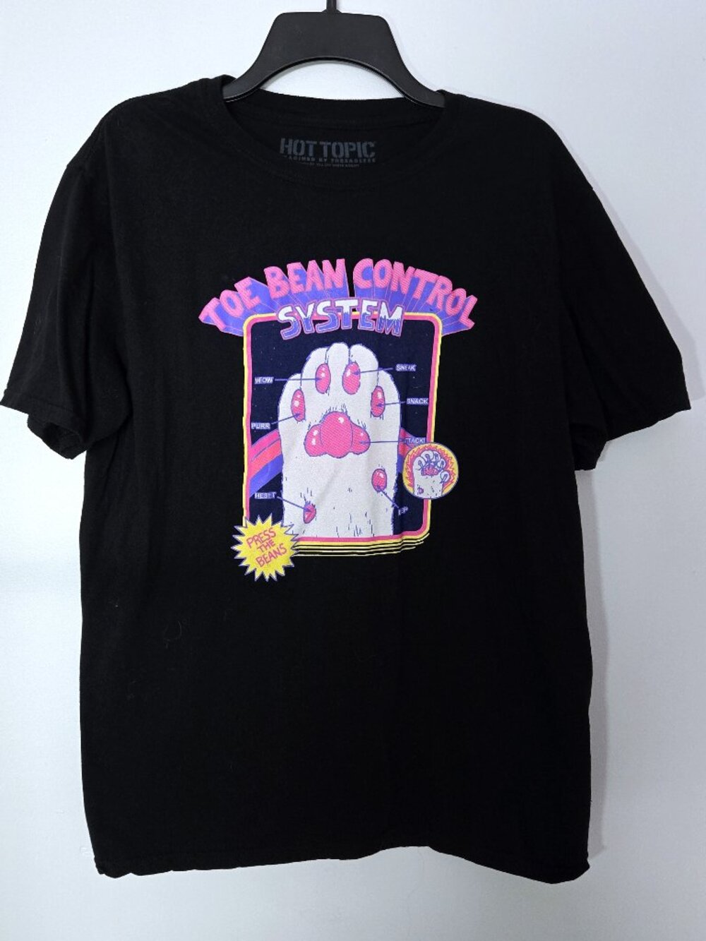 Hot Topic "Toe Bean Control System" Graphic Tee